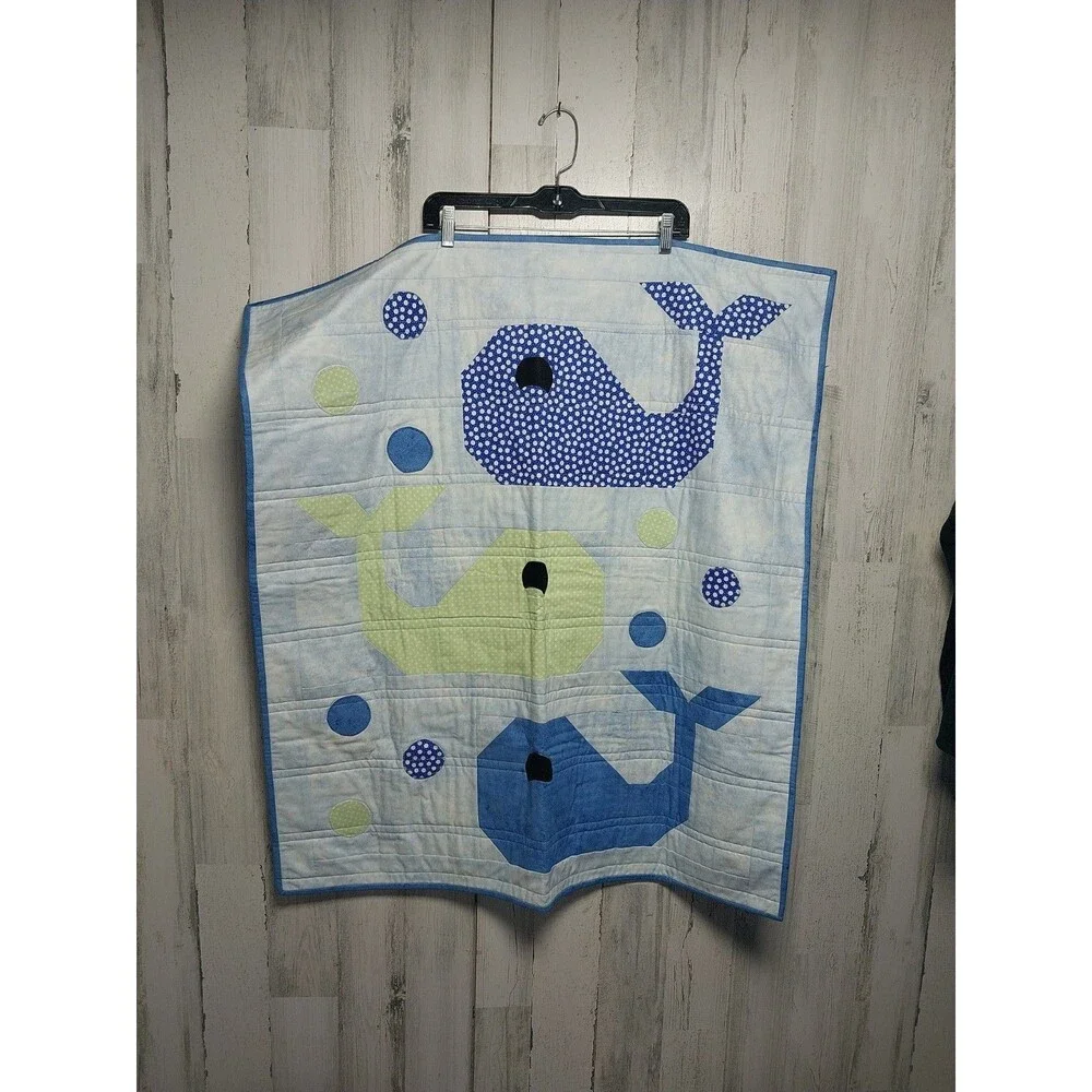 Handmade Baby Whale Quilt 32.5